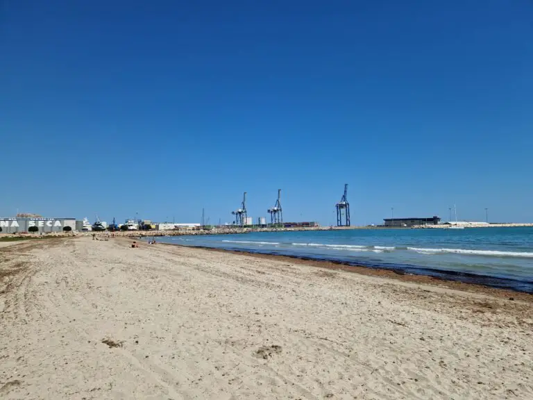 City of Alicante +10 Beaches and Coves with Photos【2024】 Alicante About