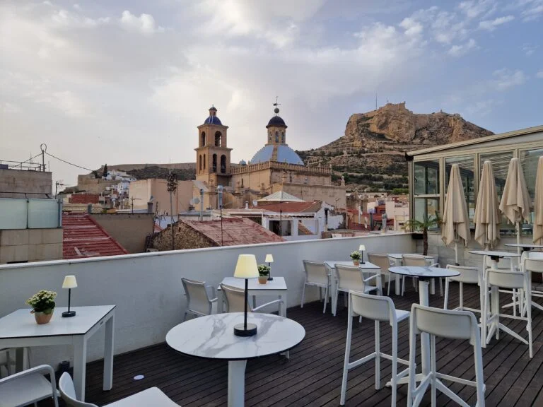 Rooftop Bars and Restaurants in Alicante List With Photos