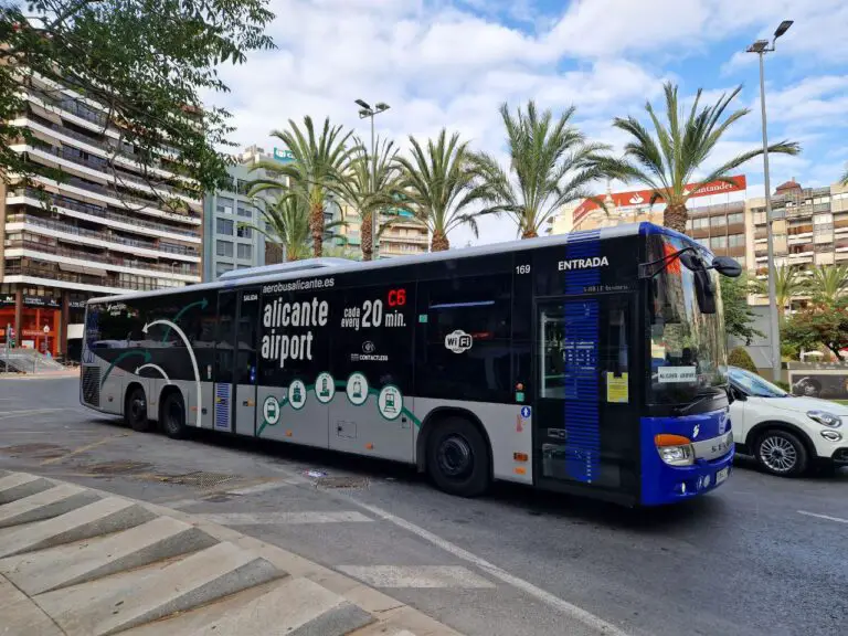 Autobus C6 na lotnisko w Alicante